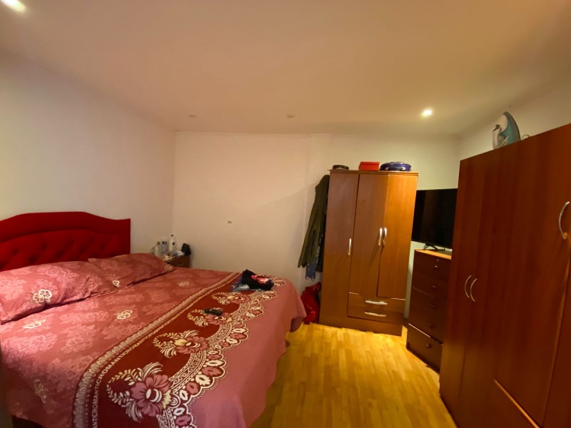 Venta de Casa Con Local Comercial en Av. Américo Vespucio