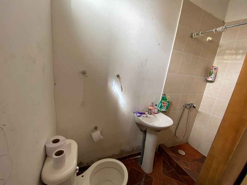 Venta de Casa Con Local Comercial en Av. Américo Vespucio