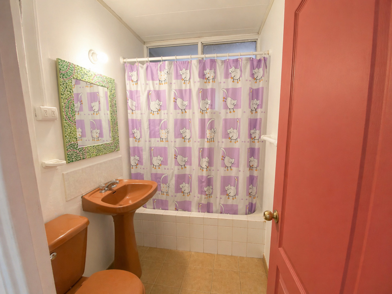 Casa en Venta en Calle Chacalluta, Sector Villa Azul