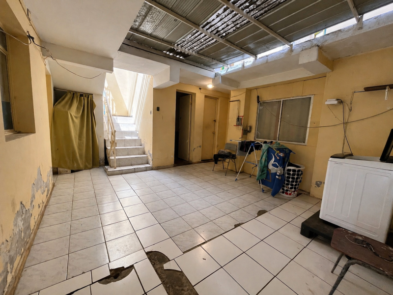 Casa en Venta, Ideal para Inversión, en Calle Talcahuano