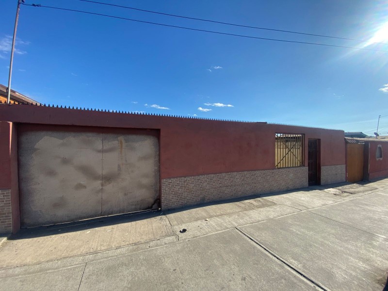 Fotografía de Casa en Venta en Calle Chacalluta, Sector Villa Azul