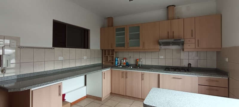 Se Vende Casa en Pleno Centro de Parral Calle Anibal Pinto