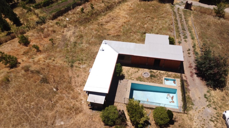 Casa Con Piscina en Copihue Comuna de Retiro