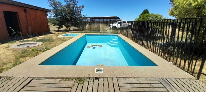 Casa Con Piscina en Copihue Comuna de Retiro