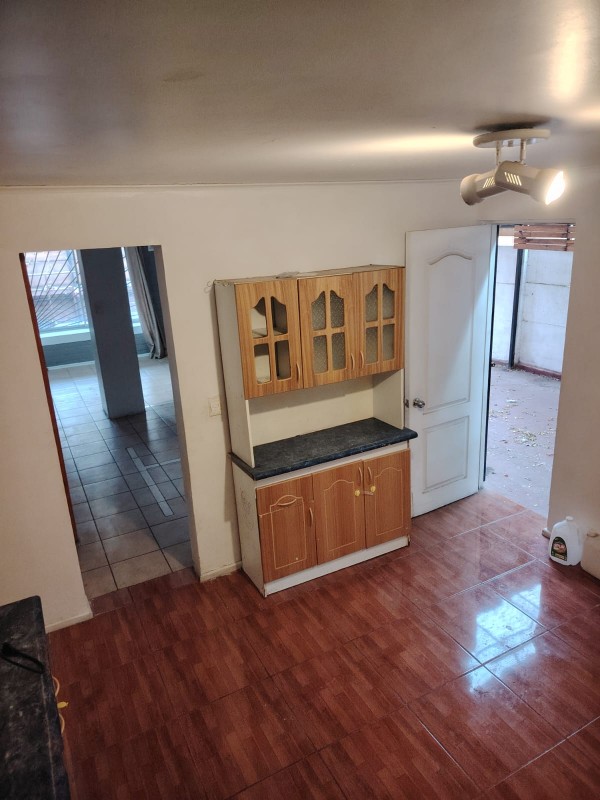 Casa de 2Do Piso 3 Dormitorios Con Entrada de Vehículos