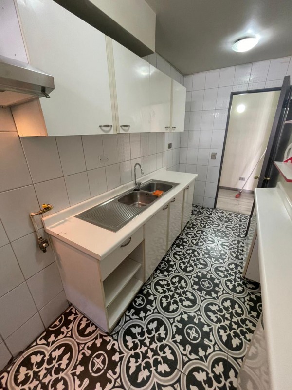 Gran Departamento de 72 Mt2 de 3D. Estacionamiento y Bodega