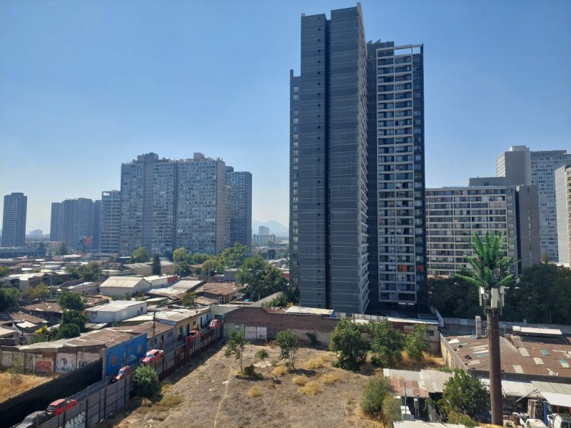 Centrico Departamento de 2 Dormitorios - Estacionamiento