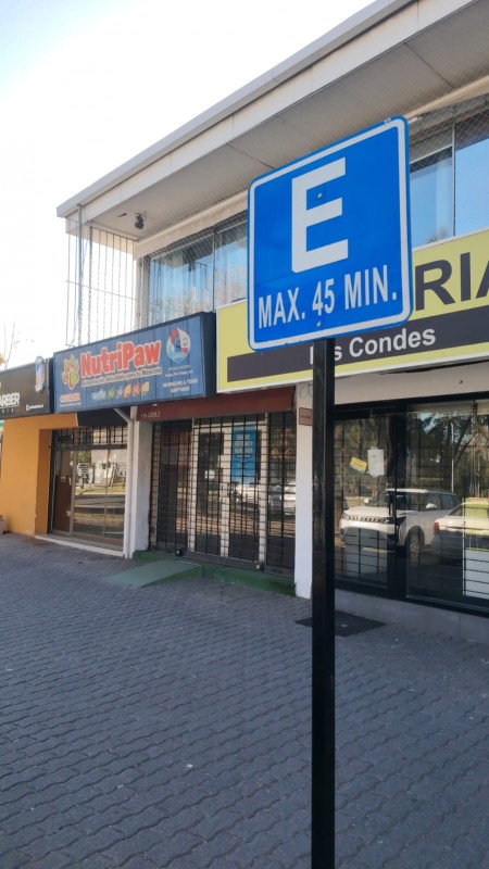 Barberia Funcionando Con Estacionamiento Clientes Fiel