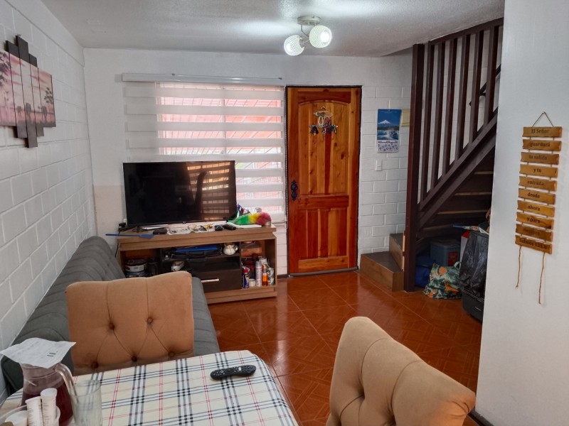 Se Vende Casa Dos Pisos Villa Alemana (Sk)