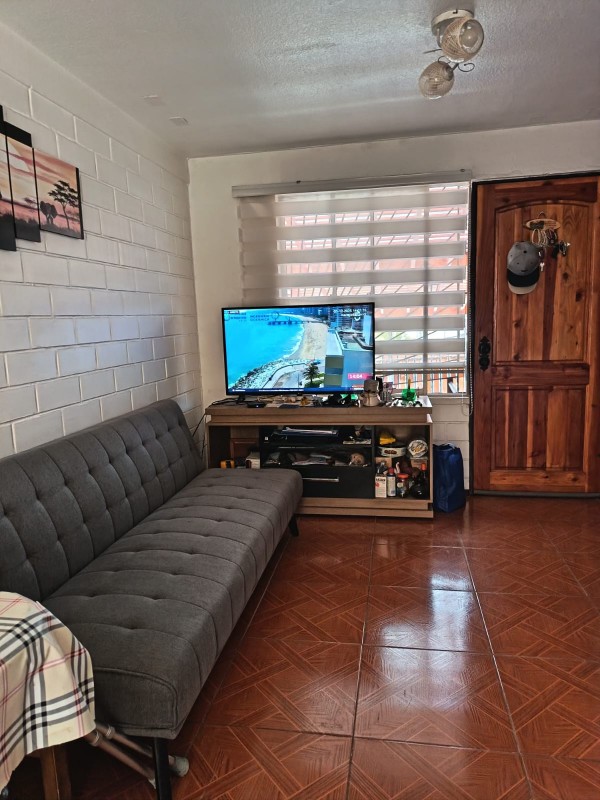 Se Vende Casa Dos Pisos Villa Alemana (Sk)