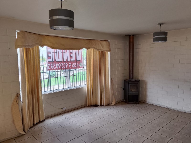 Se Vende Amplia Casa en los Pinos (Sk)