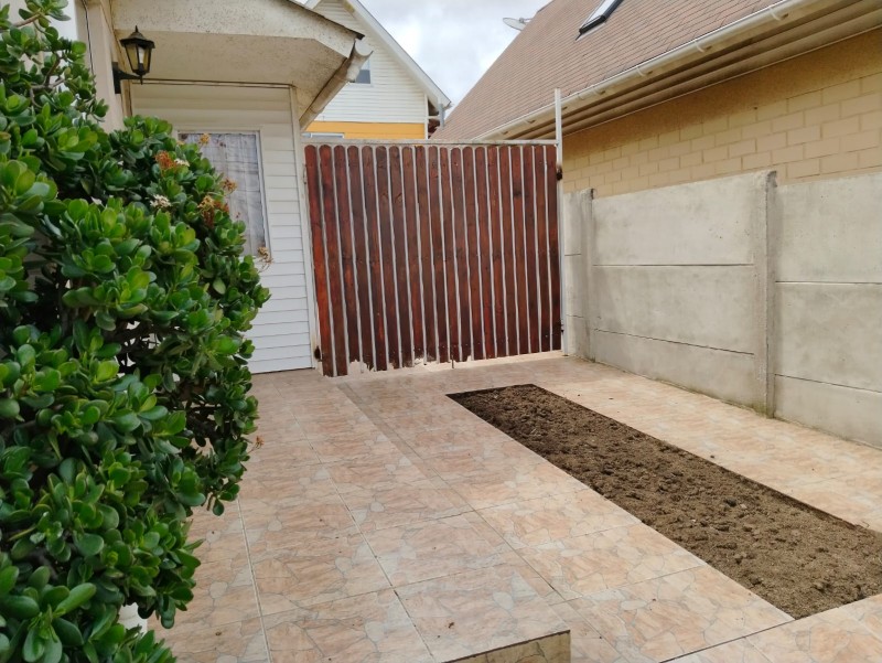 Se Vende Amplia Casa en los Pinos (Sk)