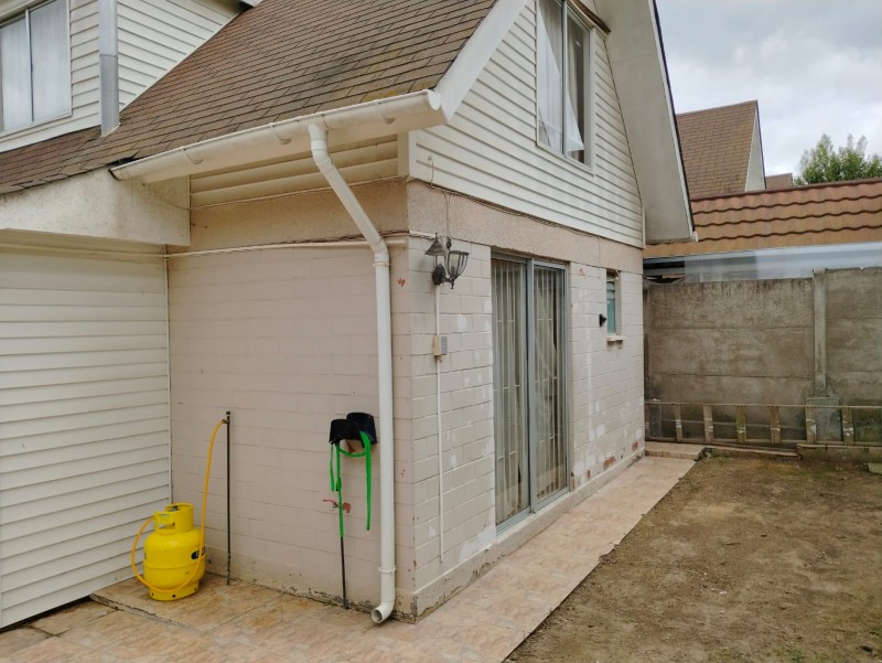 Se Vende Amplia Casa en los Pinos (Sk)