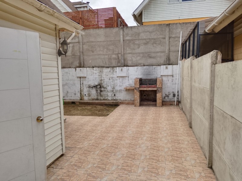 Se Vende Amplia Casa en los Pinos (Sk)