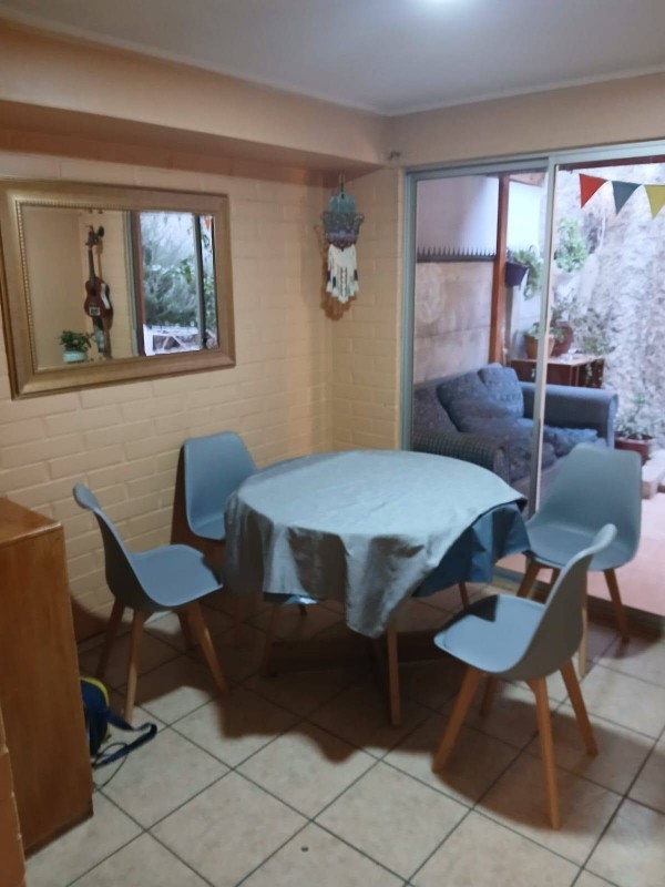 Se Vende Casa de Dos Pisos en Villa Alemana