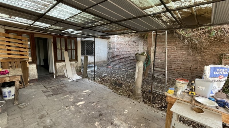 Amplia Casa Ideal para Remodelar