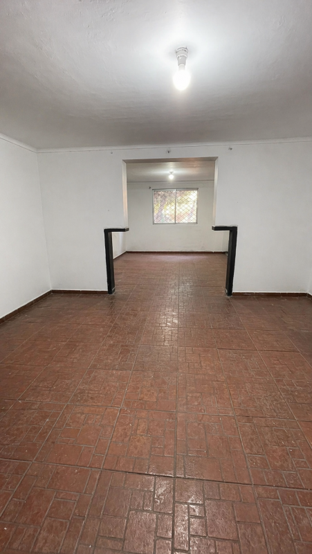 Amplia Casa Ideal para Remodelar