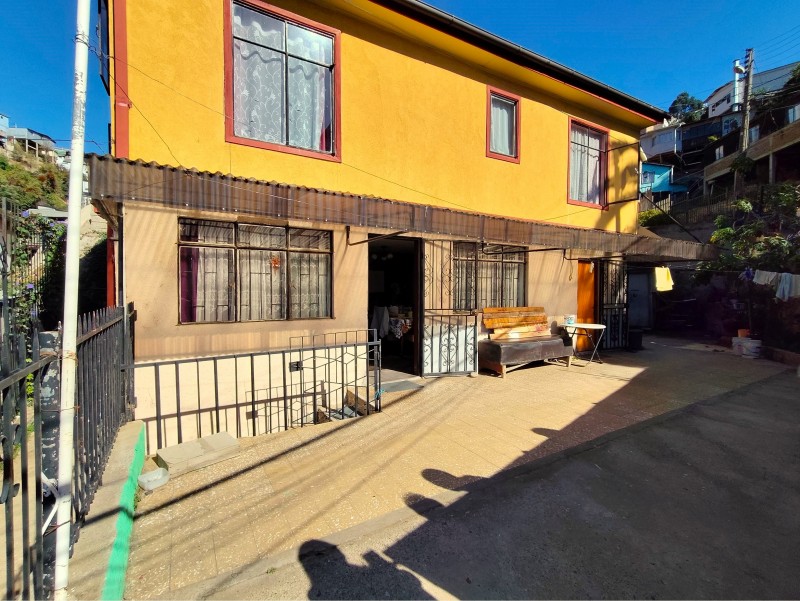 Fotografía de Venta de Casa Dos Pisos Cerro las Cañas Valparaiso
