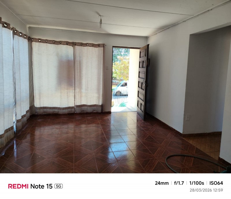 Casa un Piso Amplio Terreno Sector Residencial el Sol