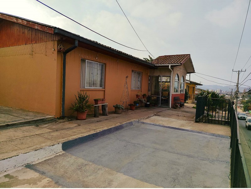 Propiedad Con Gran Terreno Villa Alemana
