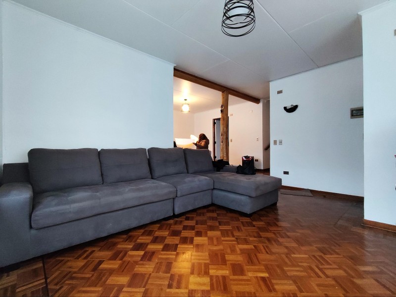Excelente Casa Amplia de un Piso Sector el Sol