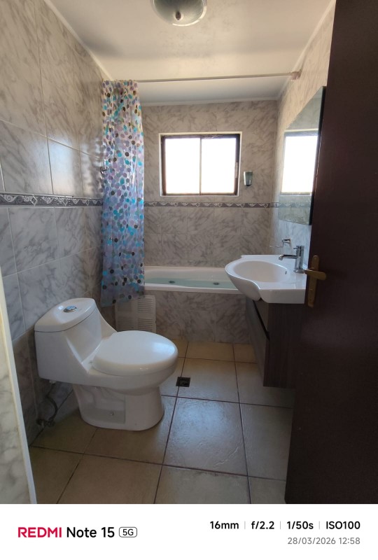 Casa un Piso Amplio Terreno Sector Residencial el Sol