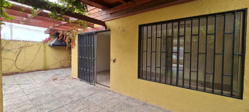 Venta Amplia Casa Esquina Sector Nor-Oriente, Modelo Torcaza
