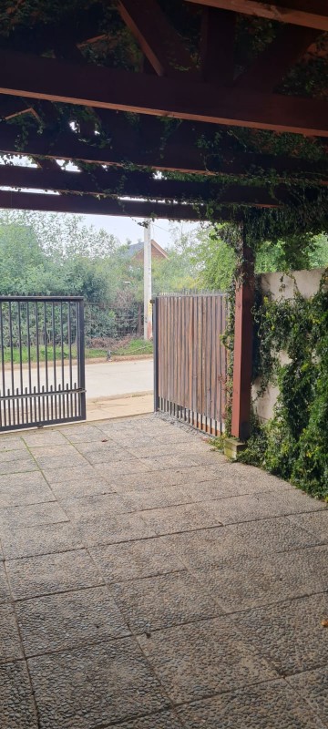 Arriendo Amplia Casa Esquina Sector Nor-Oriente-Torcaza