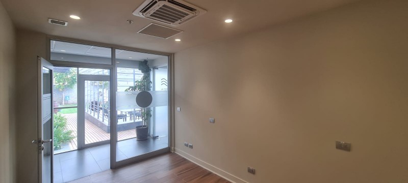 Arriendo Oficina en Prestigioso Hotel Parada en Linares