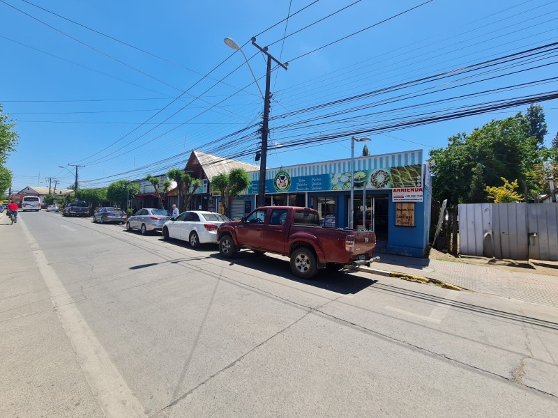 Se Vende Propiedad y Negocio Operando en el Centro de Colbún