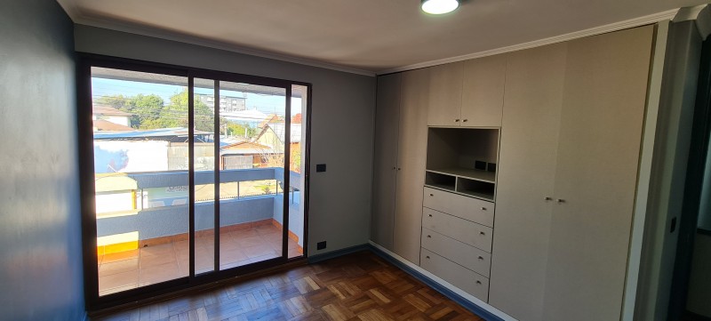 Centrica Propiedad, Dos Pisos, Impecable y Remodelada