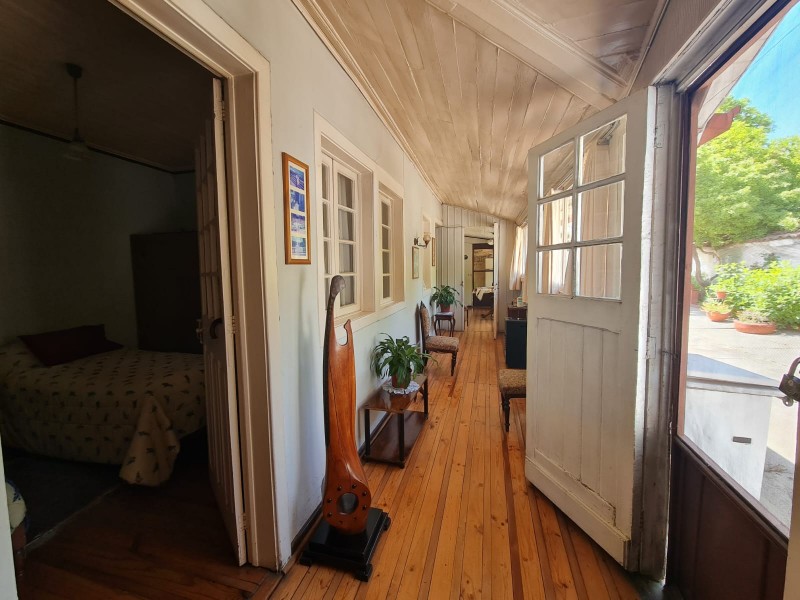 Casa + Amplio Sitio en Calle Lautaro, Zona Céntrica Linares