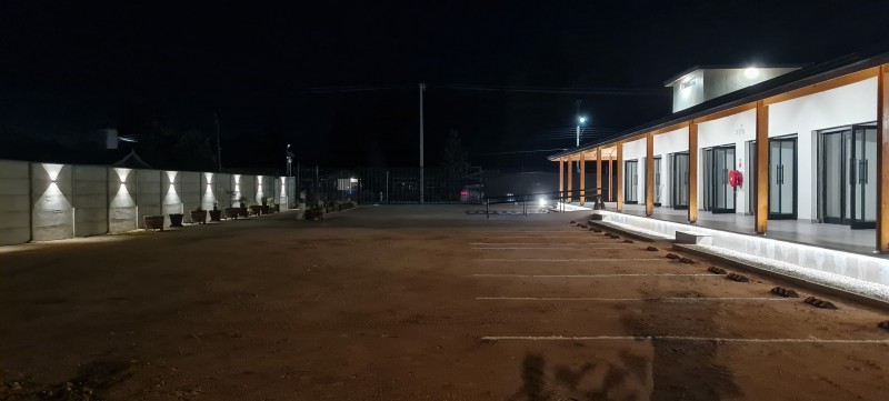 Arriendo de Locales en Strip Center los Castaños