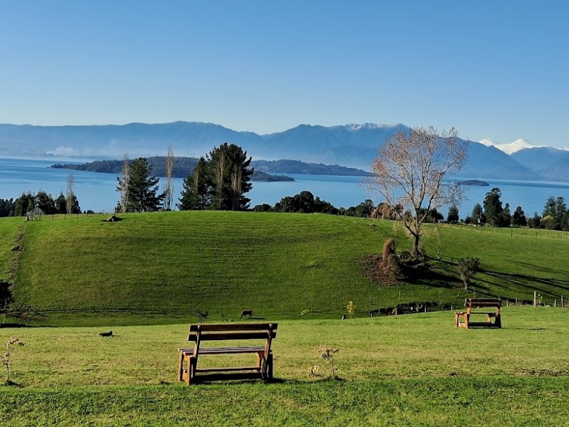 Casa Con Vista Panorámica Al Lago Con 2 Cabañas y Acceso Río