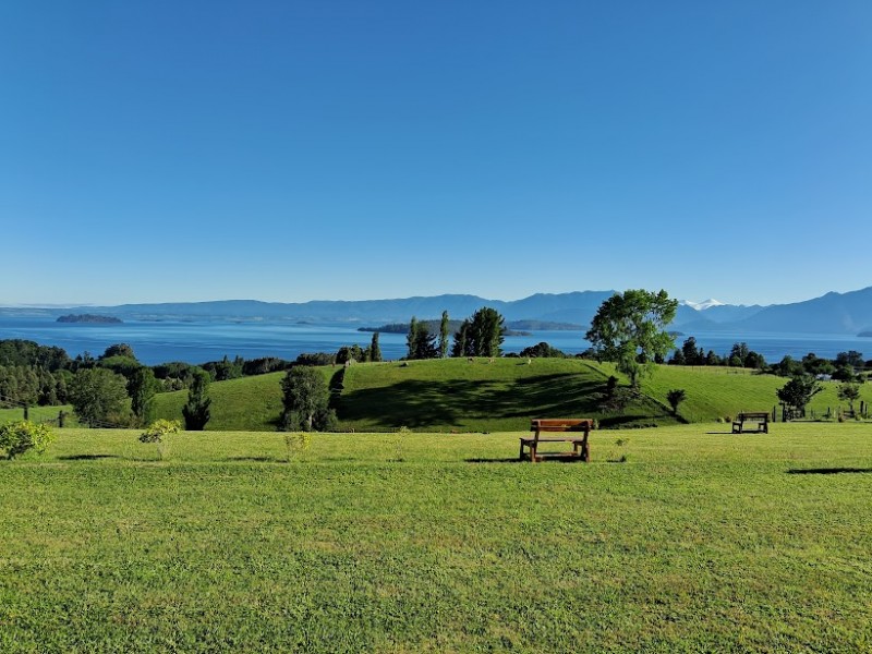 Casa Con Vista Panorámica Al Lago Con 2 Cabañas y Acceso Río