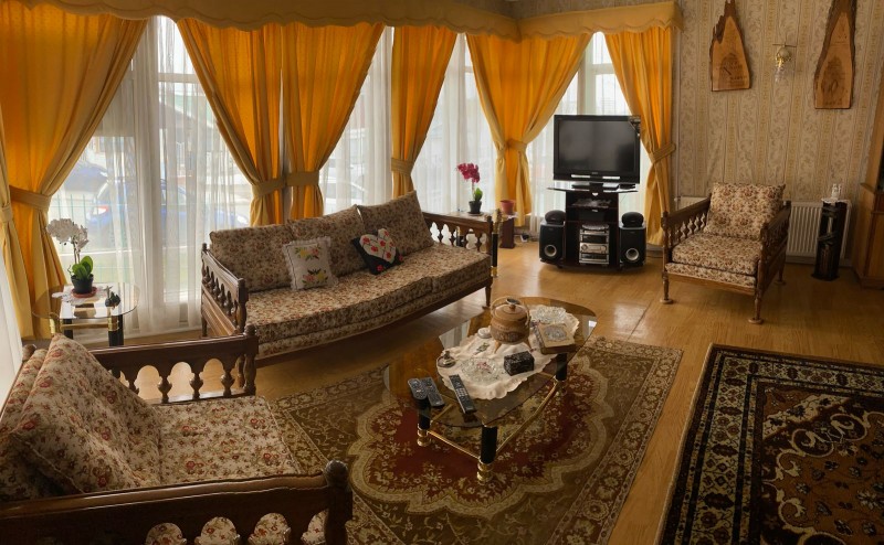 Casa Grande Amoblada (Solo Venta No Arriendo Ni Corredores)
