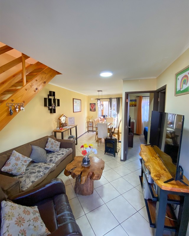 Hermosa Casa en Villa Don Ambrosio, Barrio Residencial.