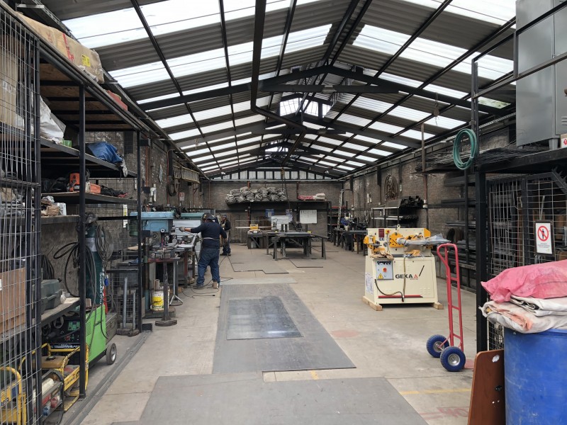 Propiedad Industrial en Venta