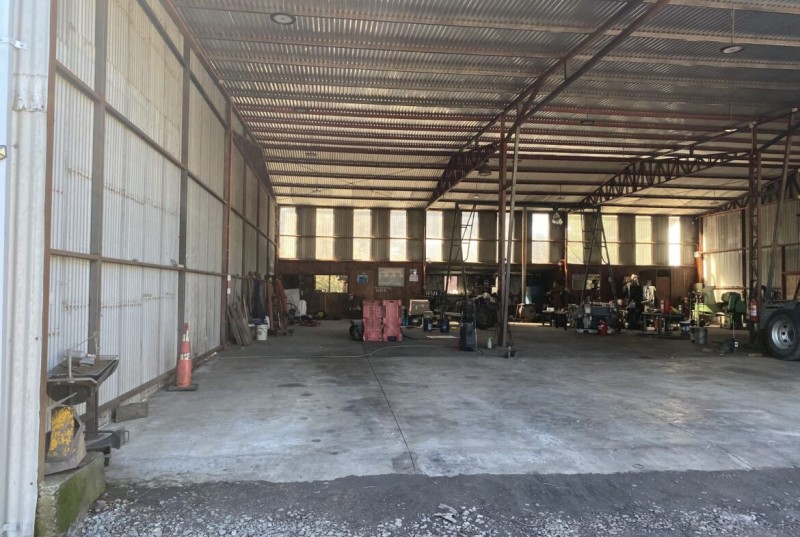 Sitio Industrial Av las Industrias Galpones y Casa