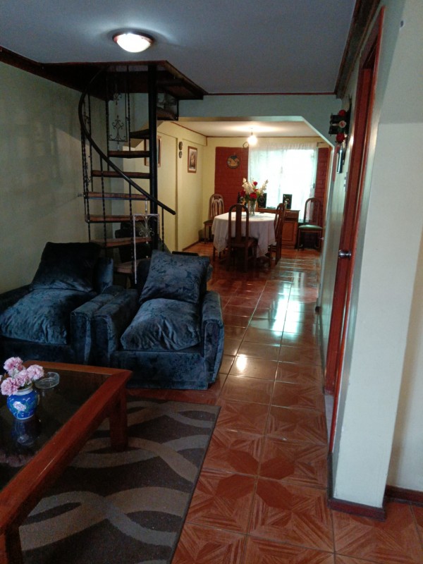 Se Vende Casa en San Ramón – Pasaje Yungay 1744