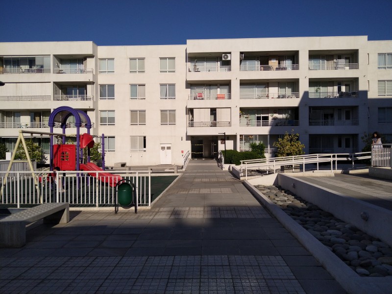 Depto 2D1B Estacionamiento y Bodega en Condominio Tranquilo