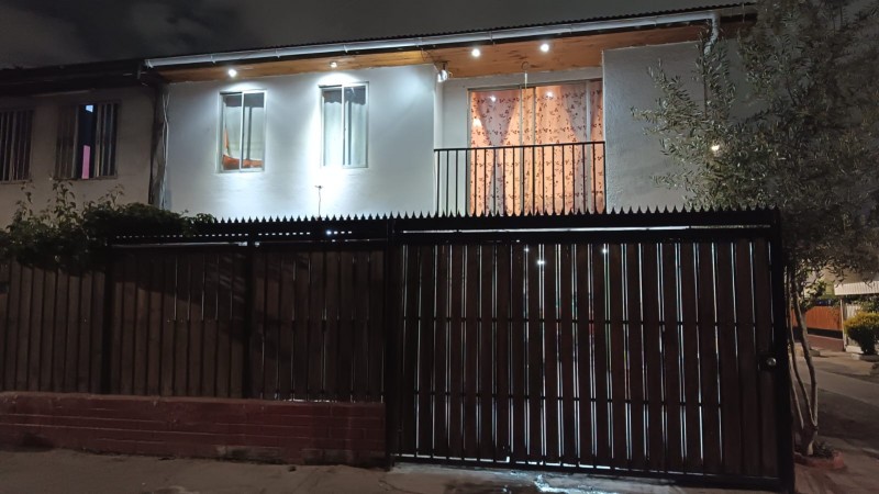 Venta Casa, Comuna el Bosque, A Pasos Metro Observatorio