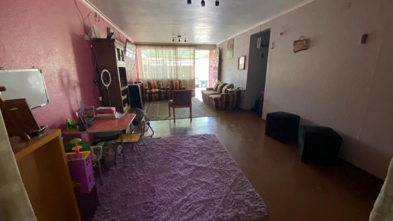 Casa Con 4 Dormitorios un Baño, Living Comedor, Patio Traser