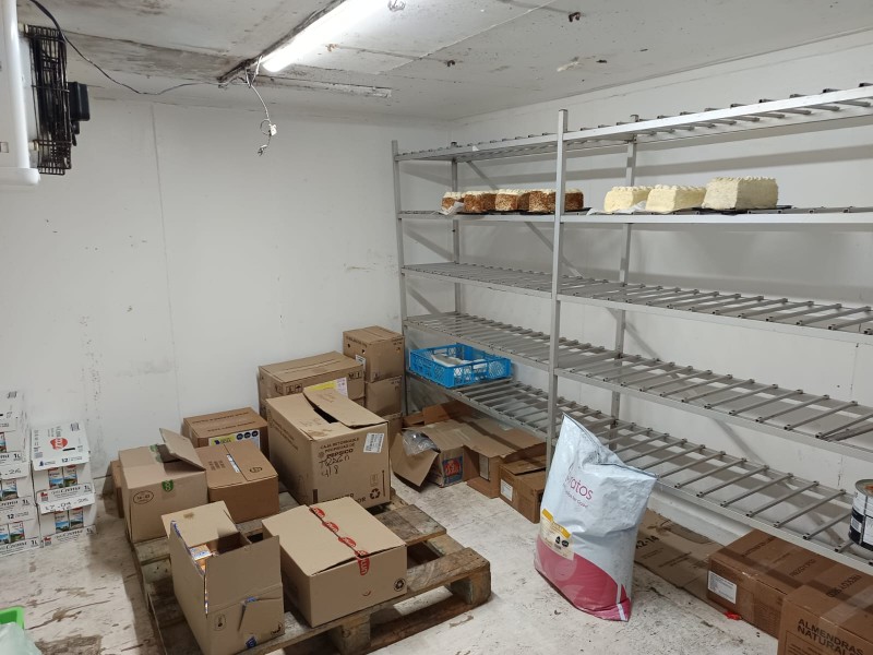 Derecho de Llaves de Fabrica y Sala de Ventas Pasteleria.