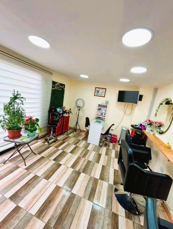 Excelente Ubicación Casa Con Posibilidad de Local Comercial
