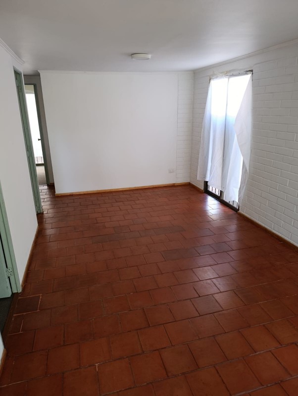 Casa Recién Remodelada, Aislada, Excelente Barrio