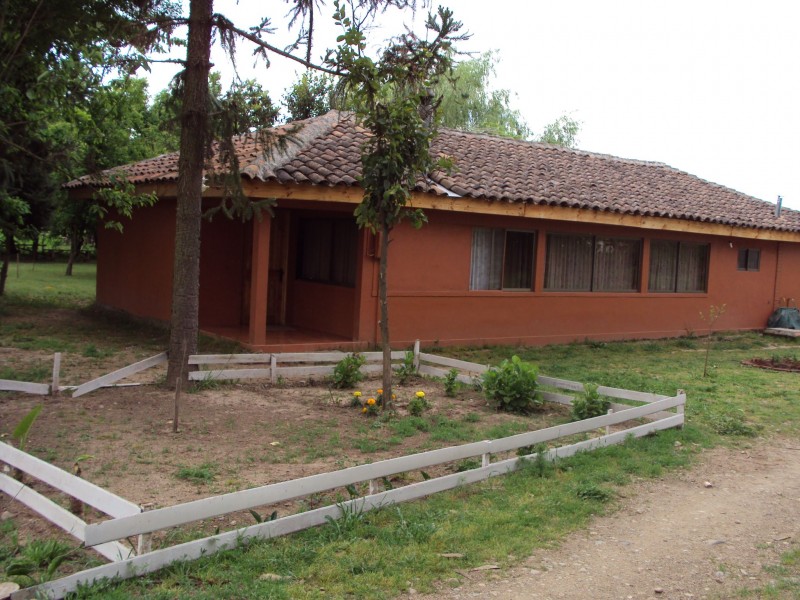 Vendo Casa en Parcela de 5,8 Has., Vara Gruesa Linares.