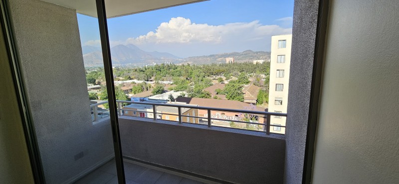 Depto 3D/2B Remodelado Con Vista Al Cerro, Metro Hospitales