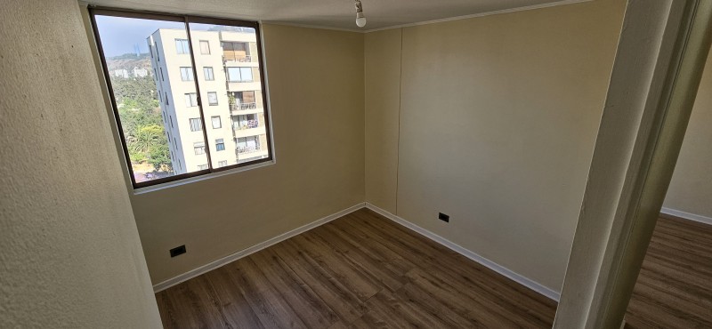 Depto 3D/2B Remodelado Con Vista Al Cerro, Metro Hospitales