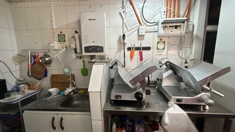 Se Vende Departamento Con Local Comercial en Maipu